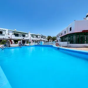  Hébergement de vacances La Vela Azul -pool & Tennis - Free Ac &good Wifi- Smart Tv