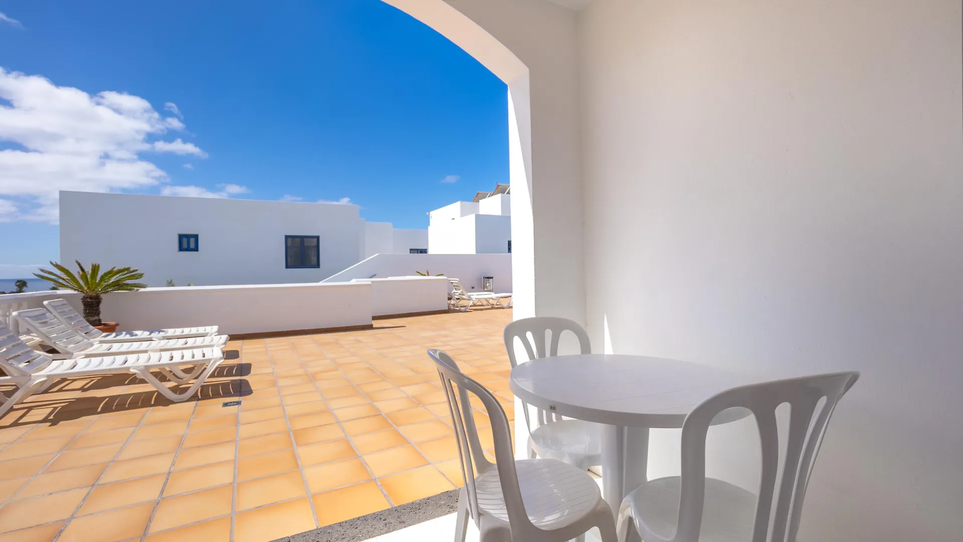 Apartamentos Corona Mar Puerto del Carmen   Puerto del Carmen (Lanzarote)